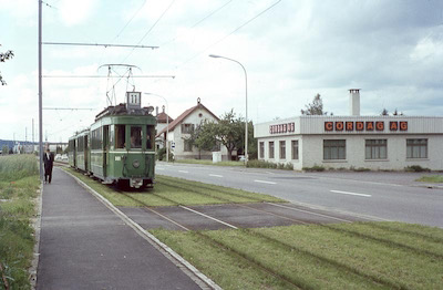 BVB Linie 11 Aesch Doppelspur mit Gras, 1965
