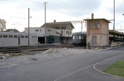 SBB Rupperswil, neuer Bahnhof, altes Stellwerk, Apr. 1983