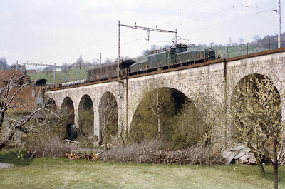 SBB, Gelterkinden, Hauenstein-Basislinie, Be 6/8 III mit B3 als Güterzugbegleitwagen, Aufnahme 1965
