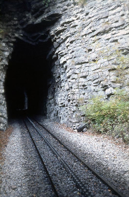 BRB Wandfluh-Tunnel, 1976