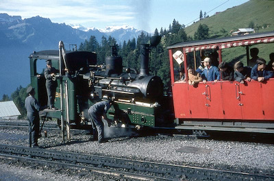 BRB Planalp, alte Dampflok, Wasserfassen, 1965