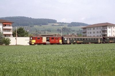 SBB, Reinach Unterdorf, Personenzug mit De 4/4 1662, Aufnahme 1988